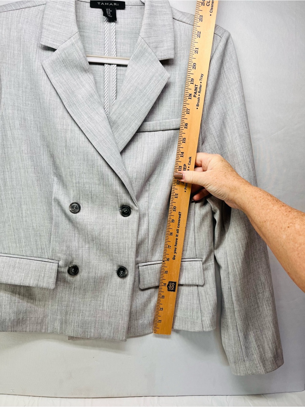 Tahari Light Gray Double-Breasted Cropped Blazer - Picture 3 of 7